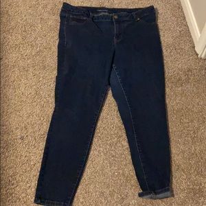 Maurices jeans